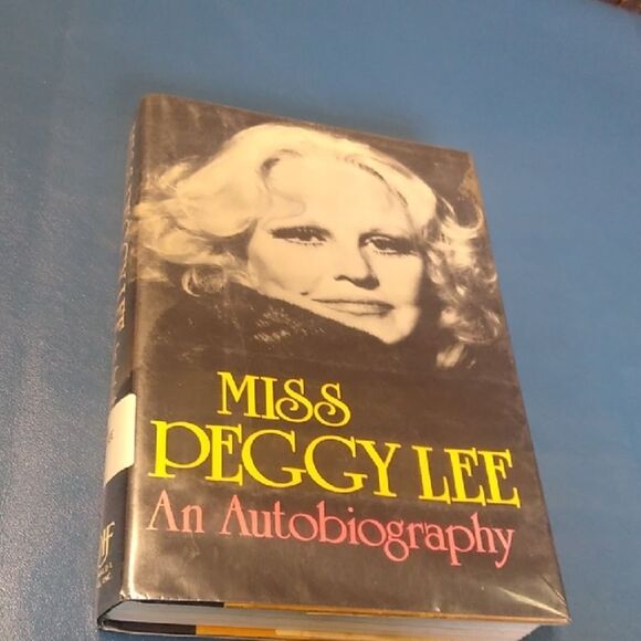 Miss Peggy Lee Autobiography Book - Picture 1 of 7
